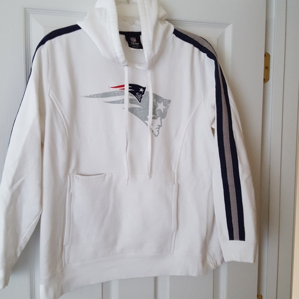 New England Patriots sweatshirt